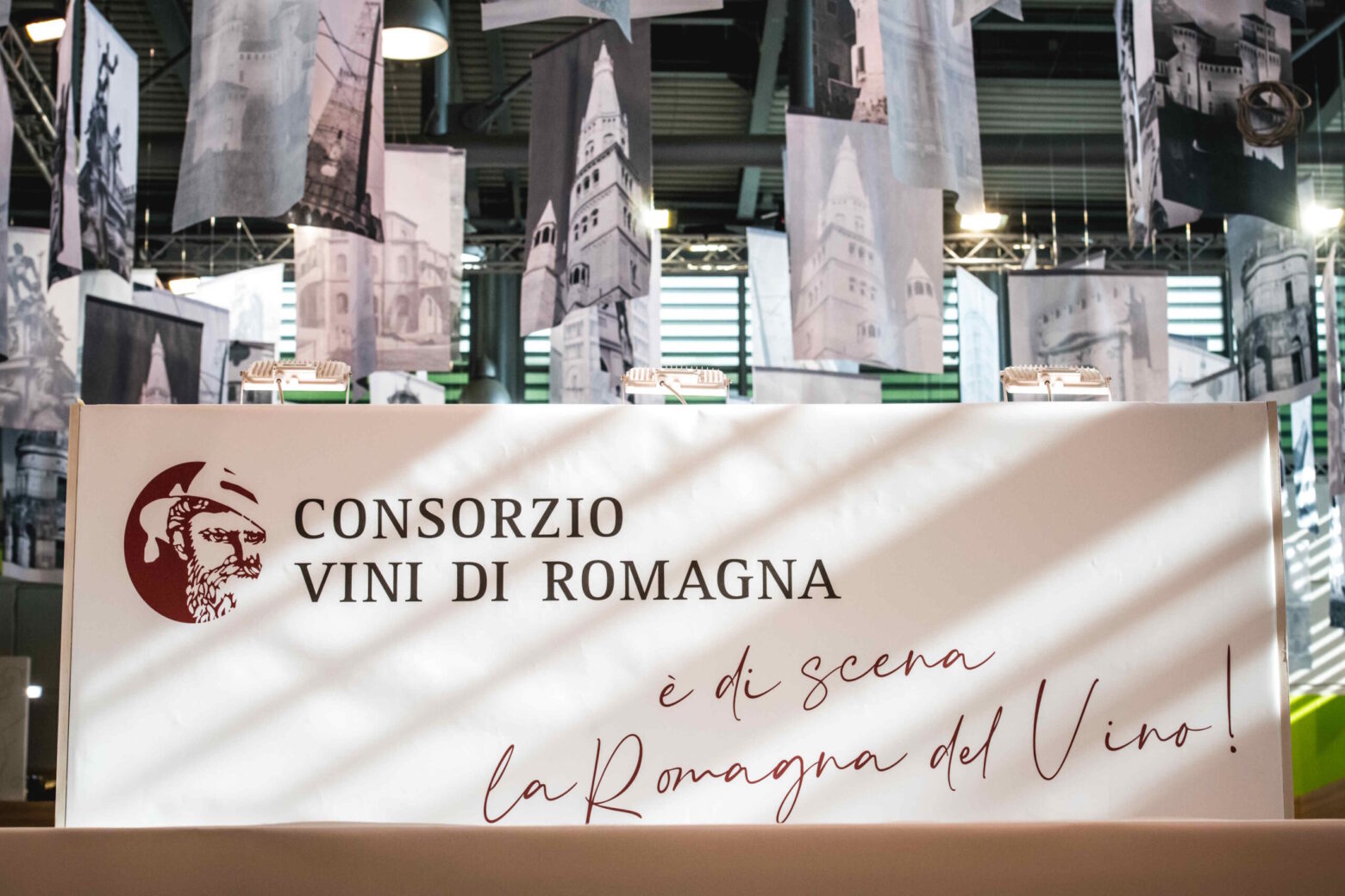 Tra rocche e sangiovese il Consorzio porta al Vinitaly la Romagna del vino